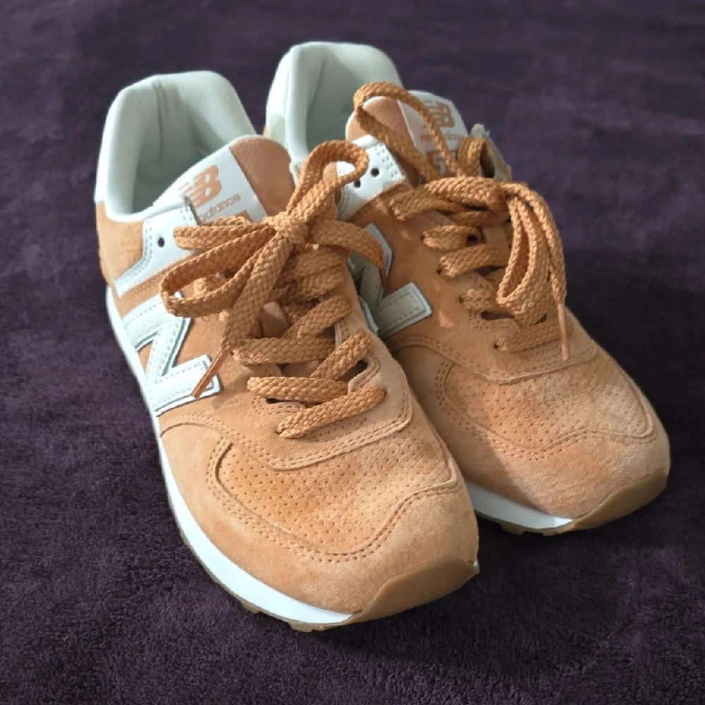 New Balance 574 Sample Sneakers - Picture 1 of 8